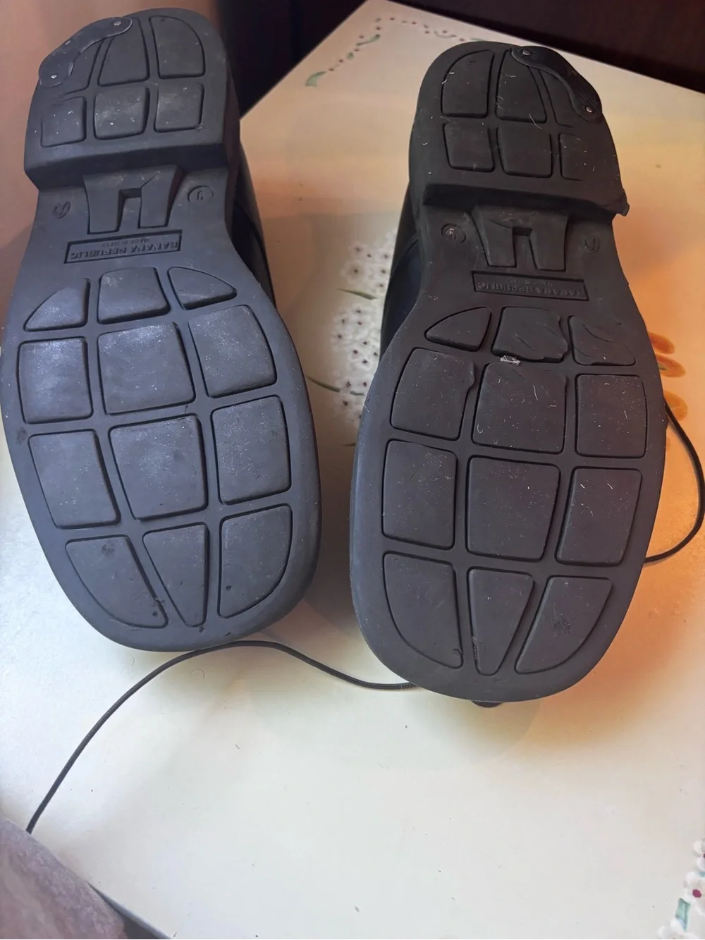 Banana Republic Men’s Black Leather Derby Dress Shoes
